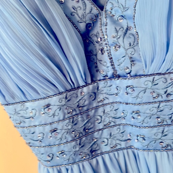 DAVIDS BRIDAL Blue Grecian Sleeveless V Neck Embroidered Midi Prom Dress 4 NWOT - Picture 6 of 12